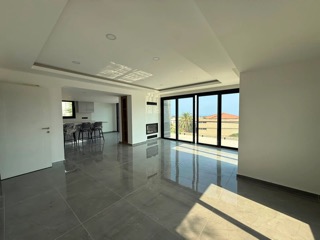 4-Bedroom Villa in Çatalköy — 8