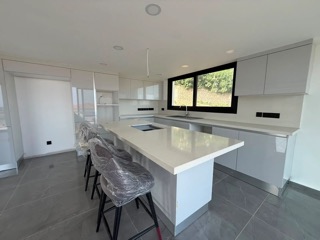 4-Bedroom Villa in Çatalköy — 11