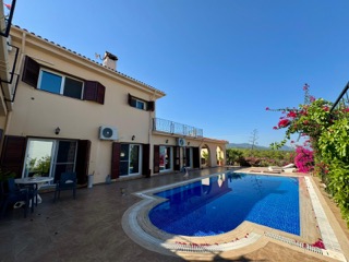 4-Bedroom Villa in Esentepe — 2