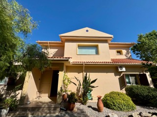 4-Bedroom Villa in Esentepe — 5