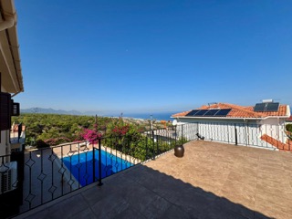 4-Bedroom Villa in Esentepe — 32